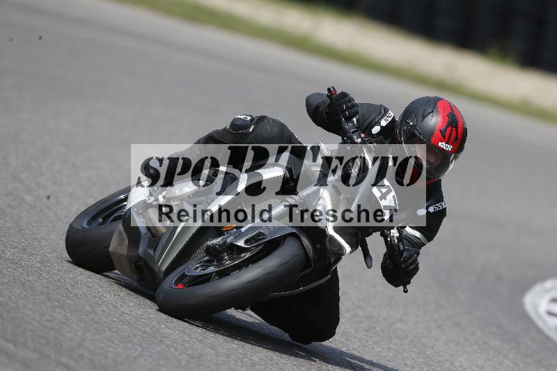 Archiv-2025/49 26.08.2025 Cornu Master School ADR/blau-bleu/47